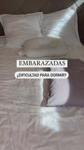 Load and play video in Gallery viewer, Almohada de Embarazada
